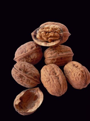 Walnuts black by José Luis Hernández Zurdo
